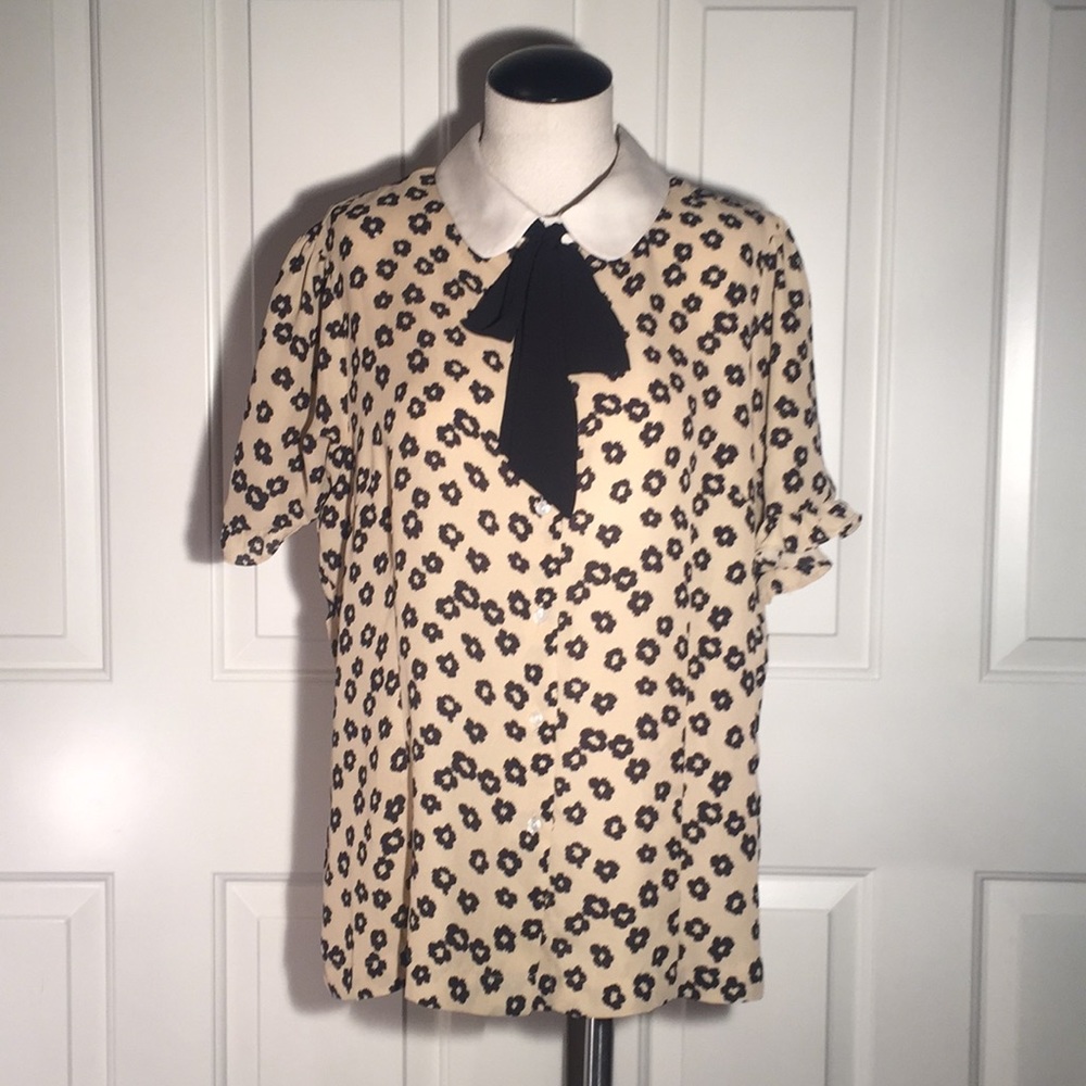 French tie short ruffle sleeve blouse